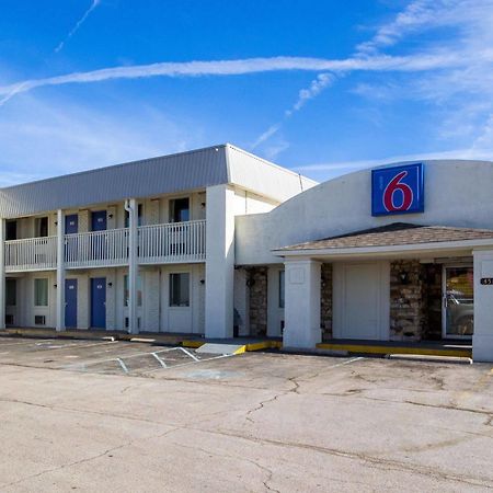 Hotel 465 By Regency إنديانابوليس المظهر الخارجي الصورة