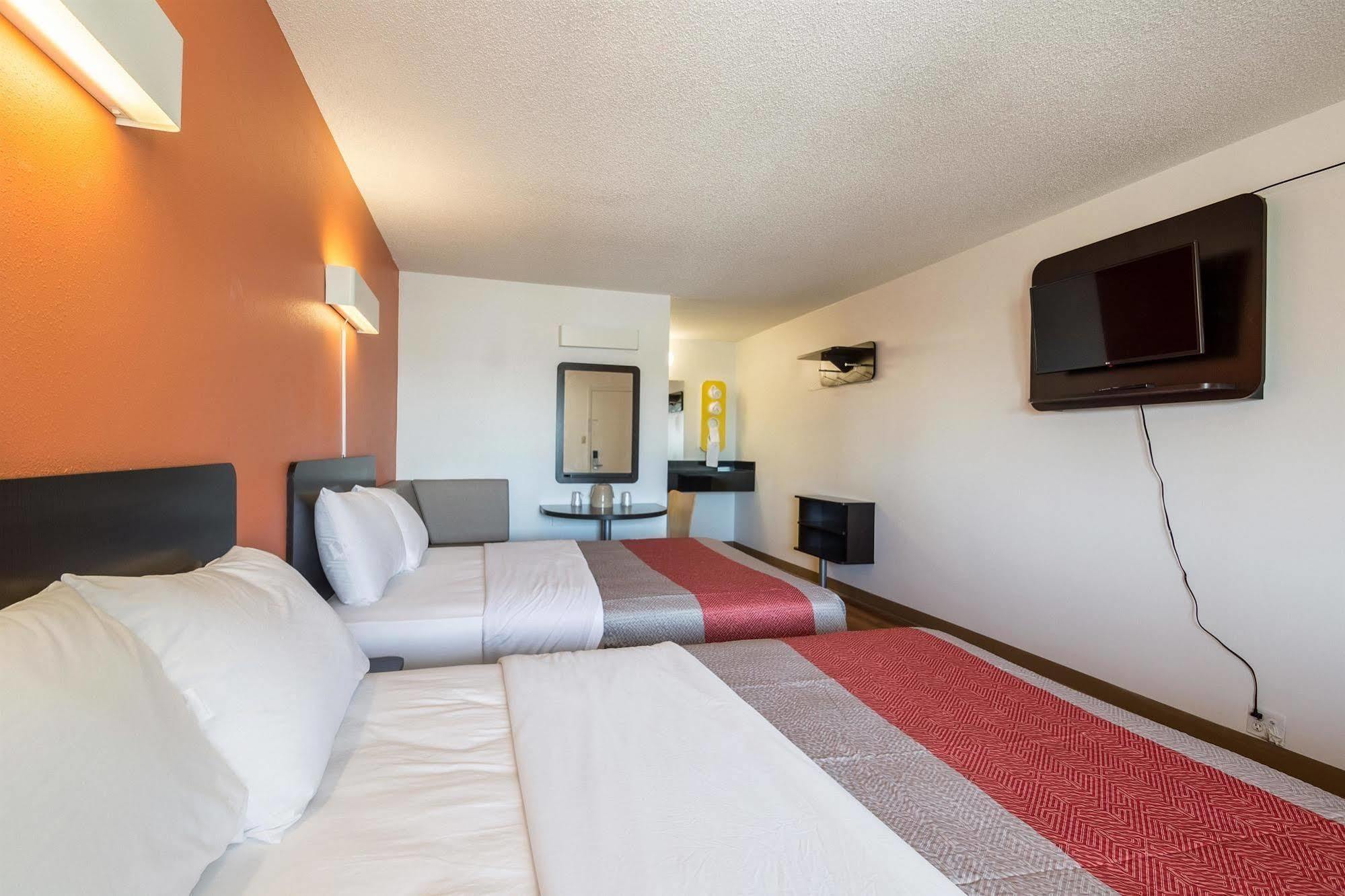 Hotel 465 By Regency إنديانابوليس المظهر الخارجي الصورة