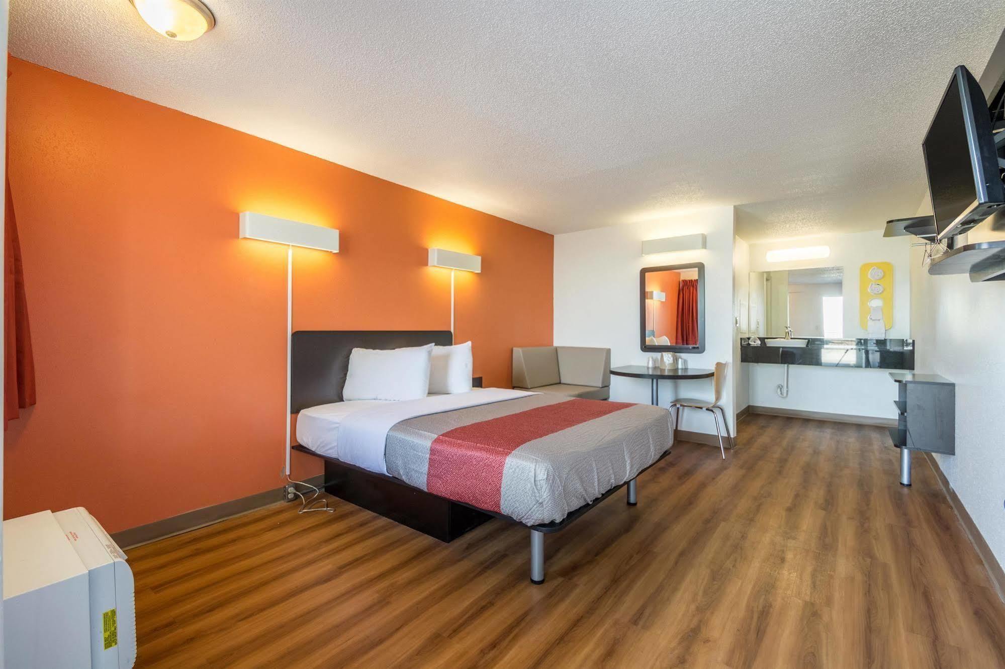 Hotel 465 By Regency إنديانابوليس المظهر الخارجي الصورة