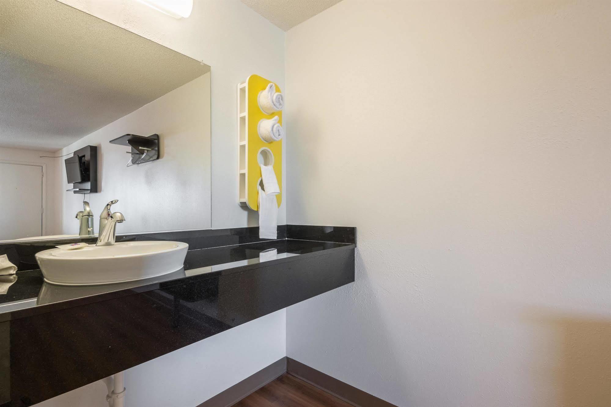 Hotel 465 By Regency إنديانابوليس المظهر الخارجي الصورة