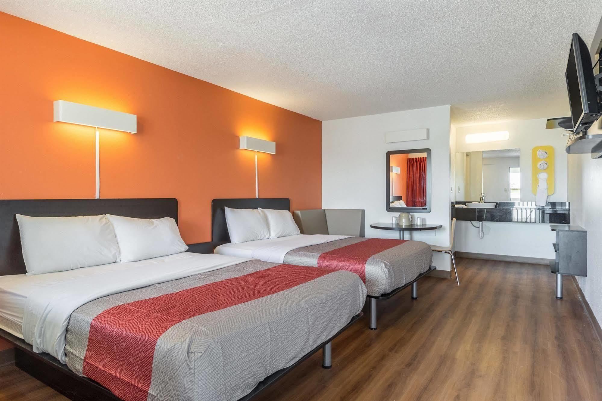 Hotel 465 By Regency إنديانابوليس المظهر الخارجي الصورة