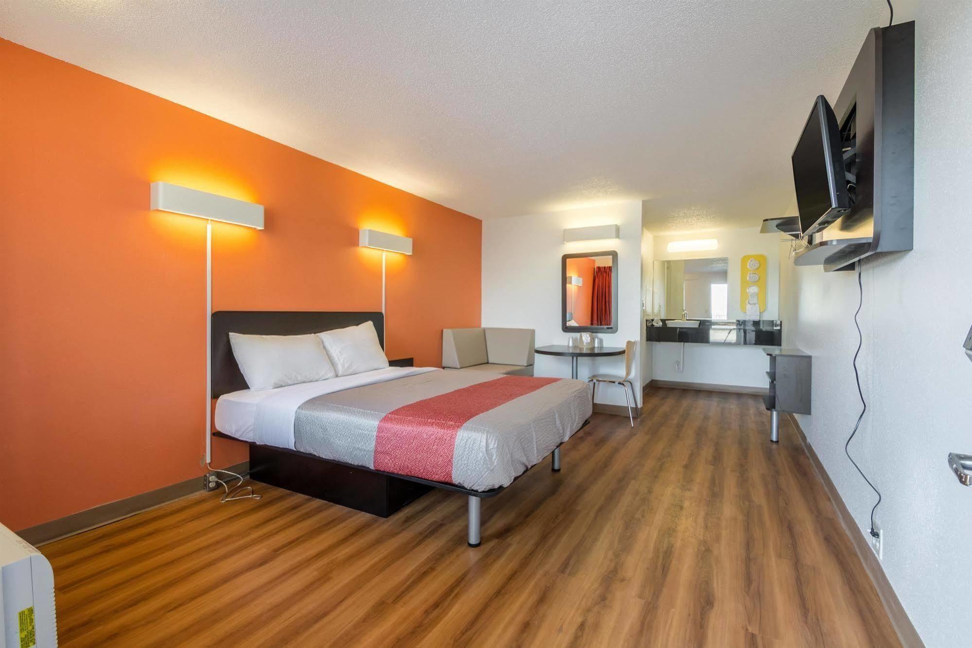 Hotel 465 By Regency إنديانابوليس المظهر الخارجي الصورة