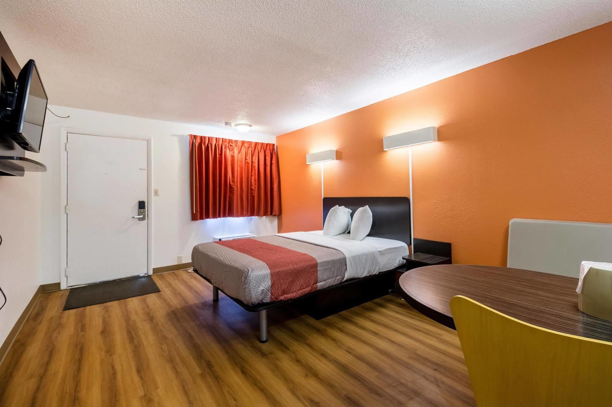 Hotel 465 By Regency إنديانابوليس المظهر الخارجي الصورة