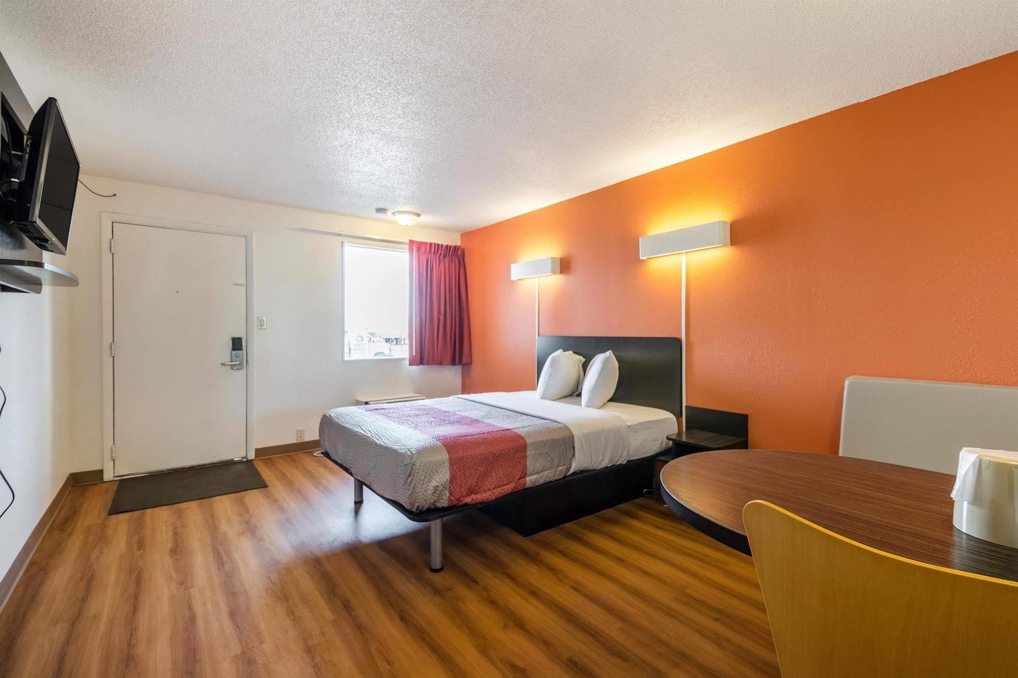 Hotel 465 By Regency إنديانابوليس المظهر الخارجي الصورة